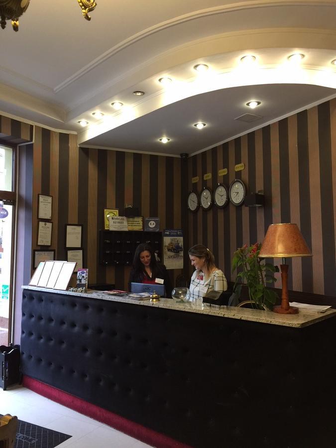 Hotel Papu บูคาเรสต์ ภายนอก รูปภาพ